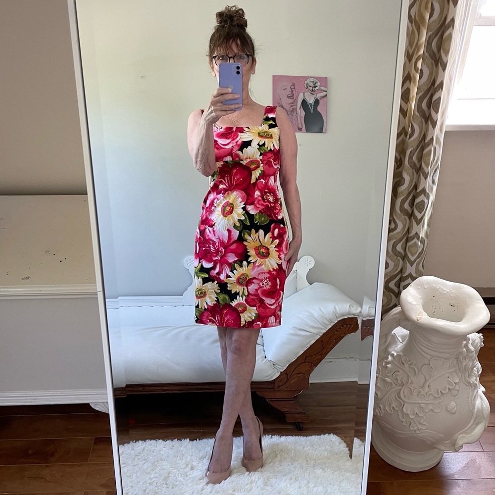 VINTAGE SLEEVELESS DRESS FLORAL RED YELLOW BLACK SQUARE NECK ZIPPER